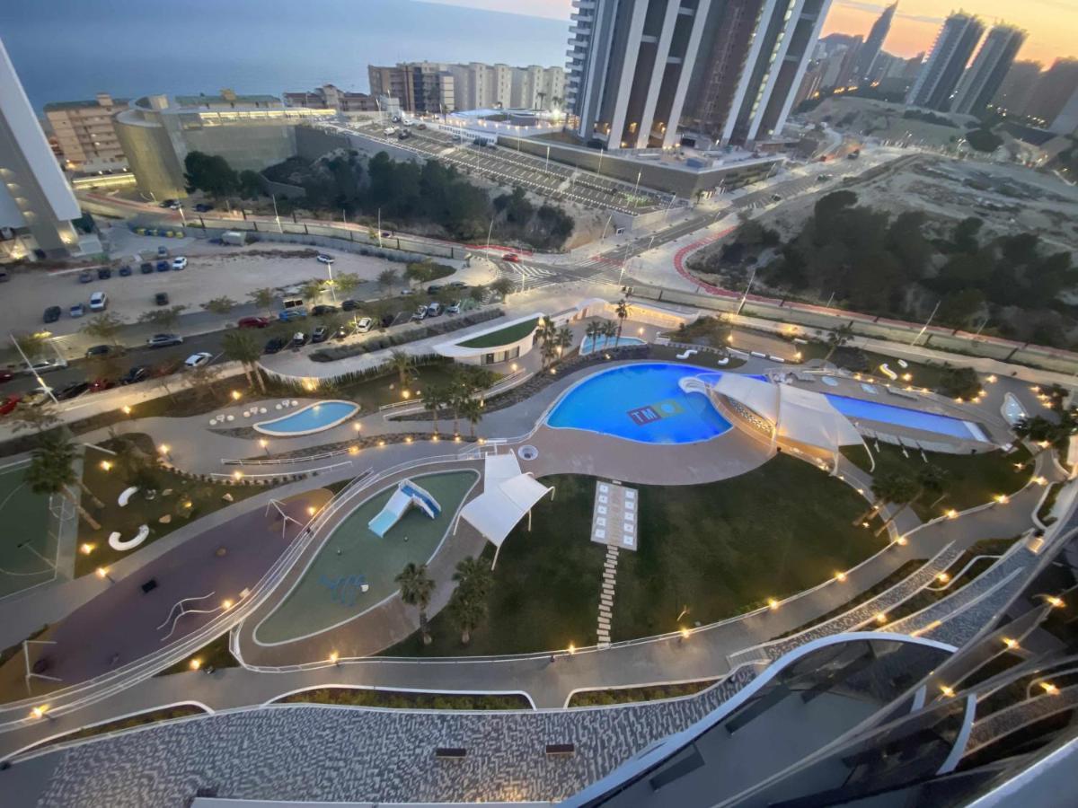 Lujoso Apartament Con Impresionantes Vistas Al Mar Benidorm Kültér fotó
